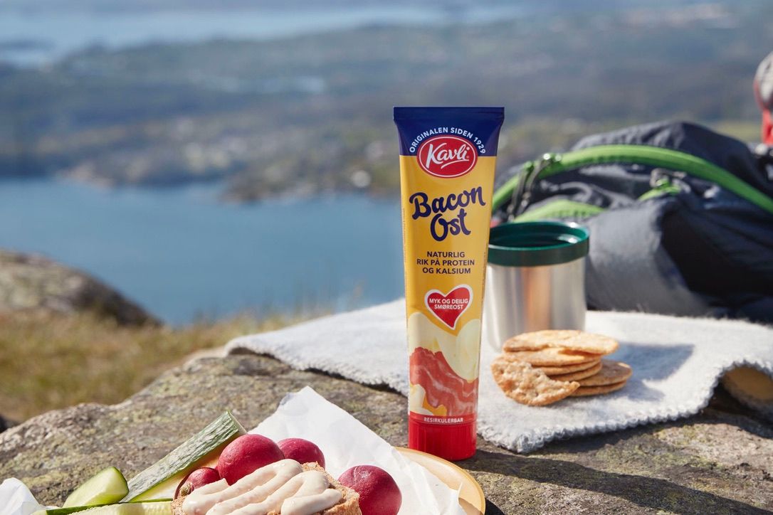 Folkefavoritten baconost ble lansert i 1938, og er fortsatt en stor og viktig bidragsyter til overskuddet som Kavlifondet hvert år deler ut til gode formål. 