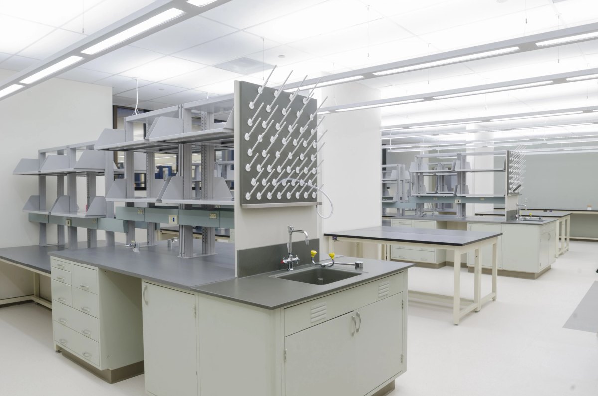 Roswell Park Floors project photograph 1