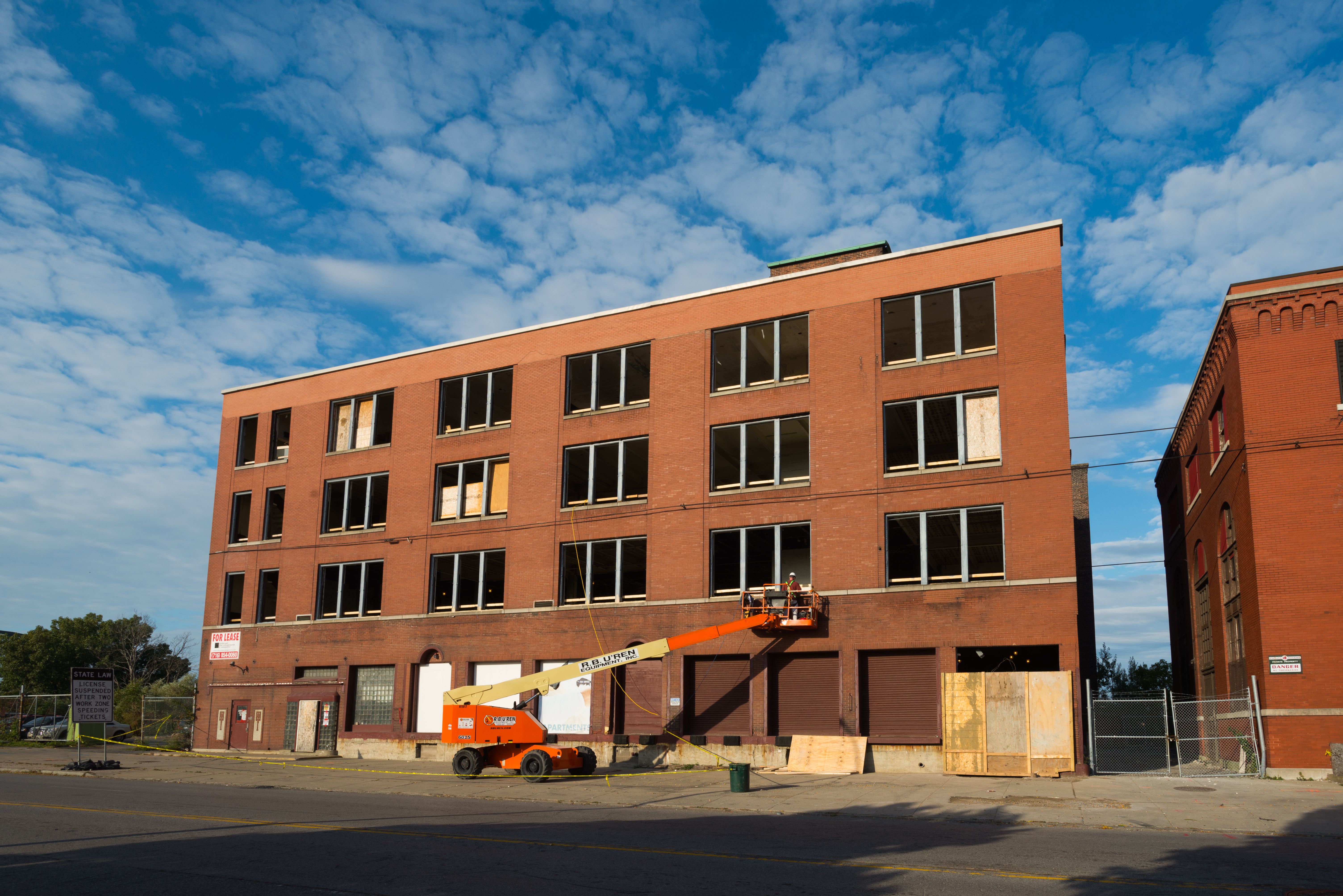 960 Busti Ave project photograph 1