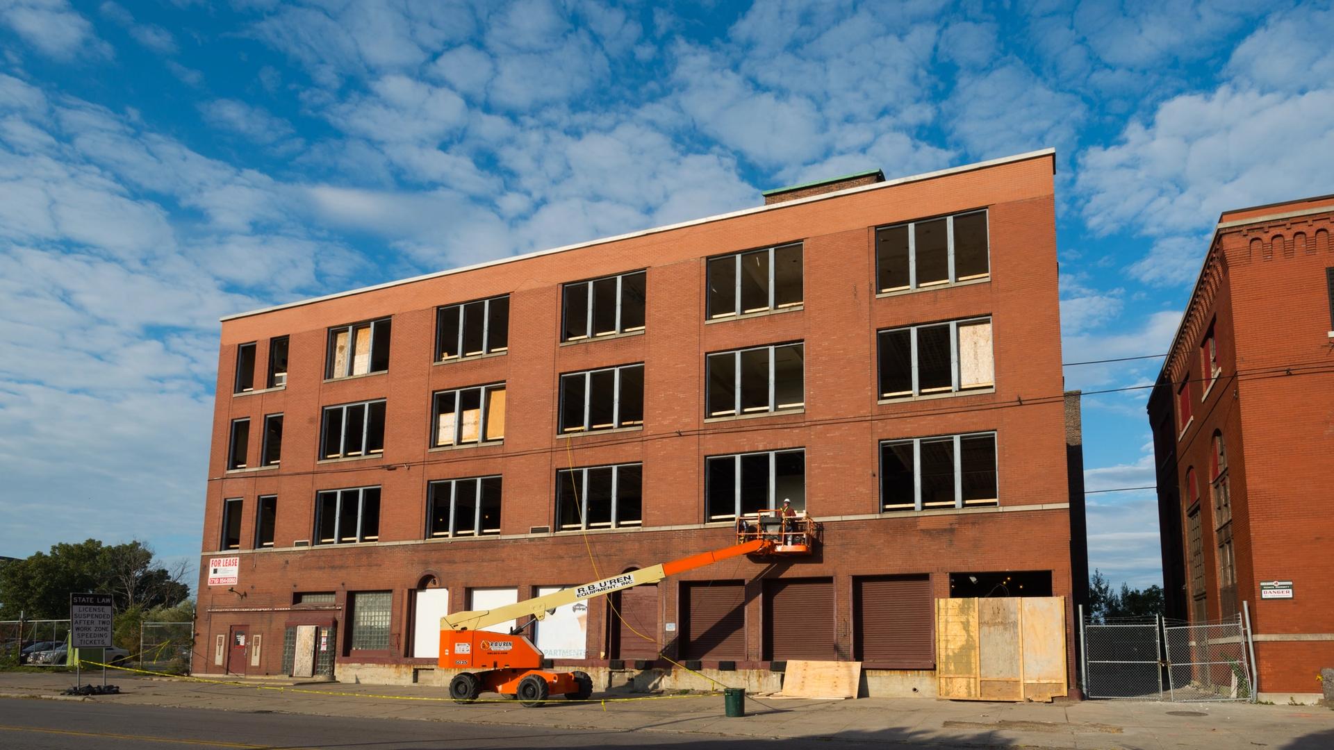 960 Busti Ave project photograph 1