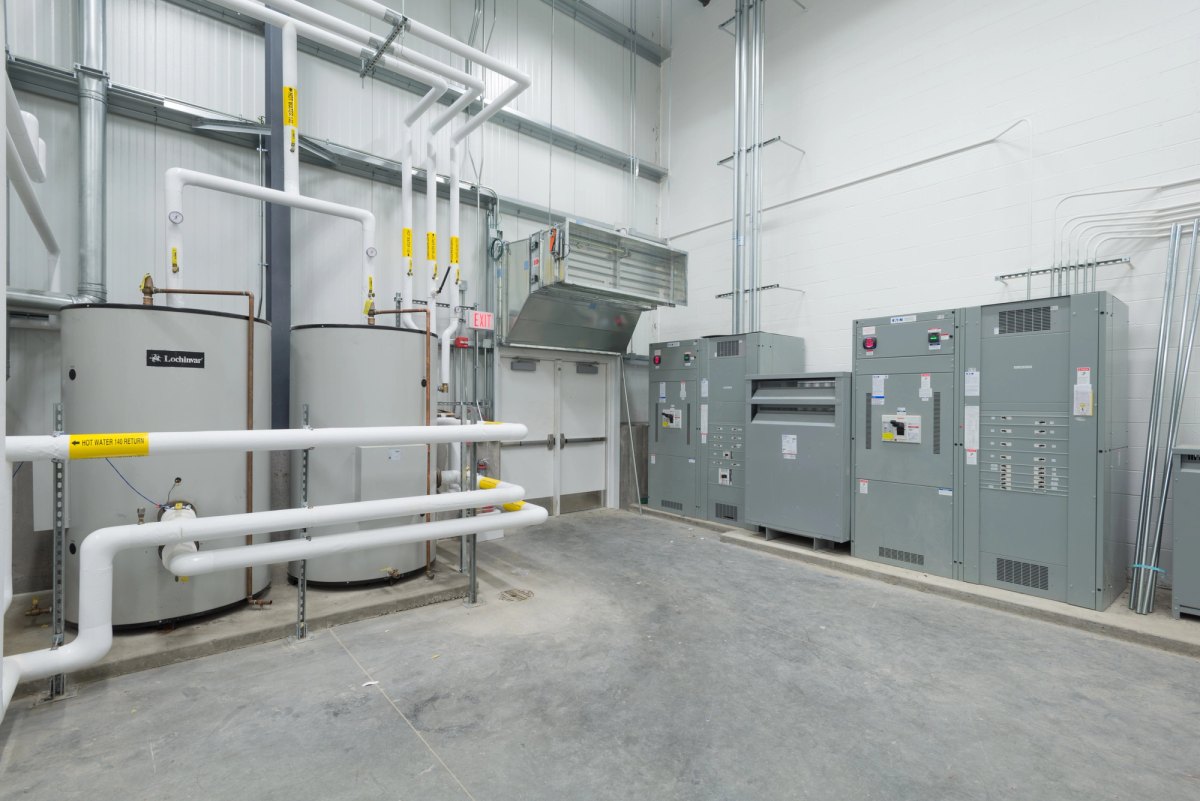 Ralph Wilson Stadium Commissary project photograph 5