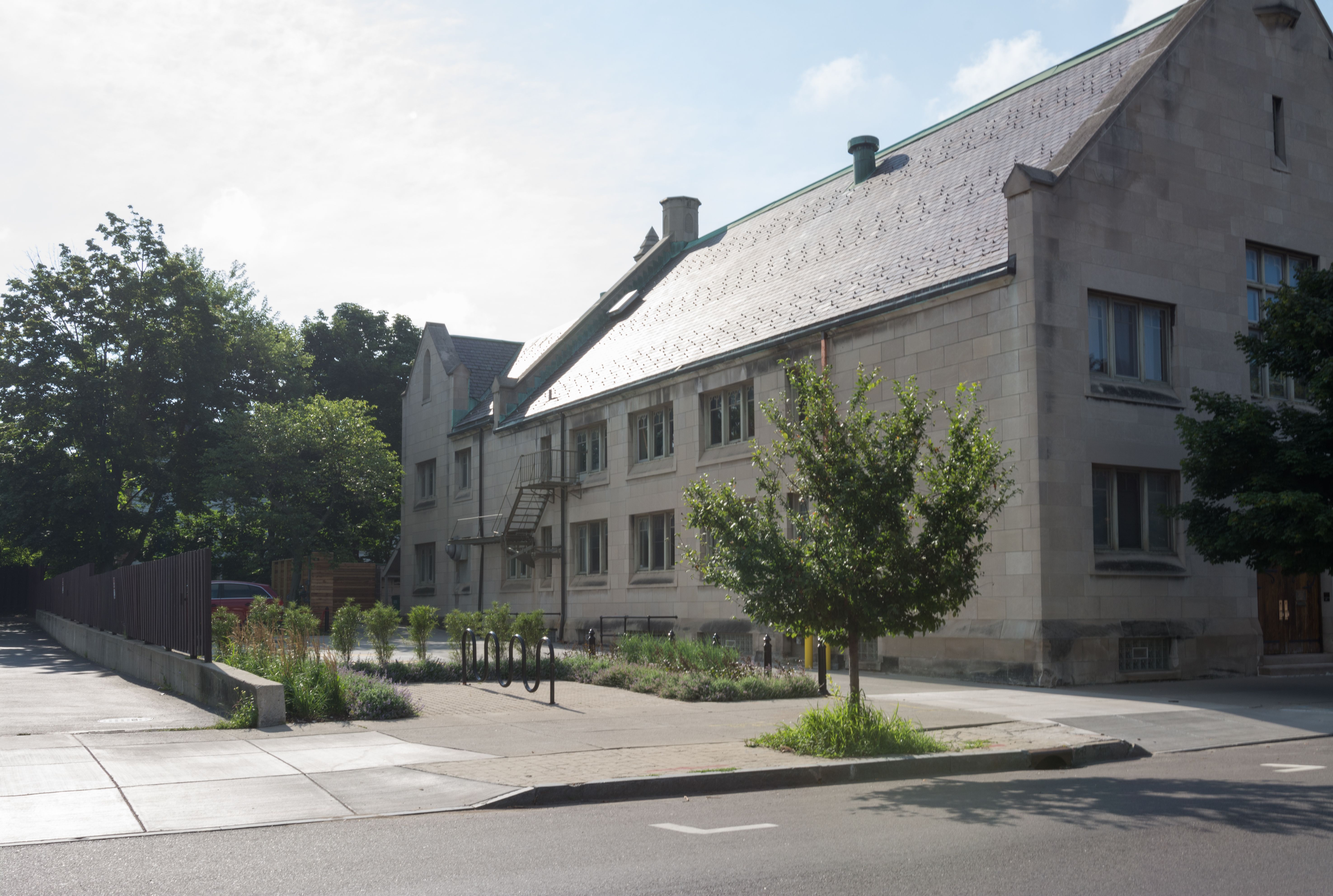 Unitarian Universalist Church of Buffalo exterior and grounds
