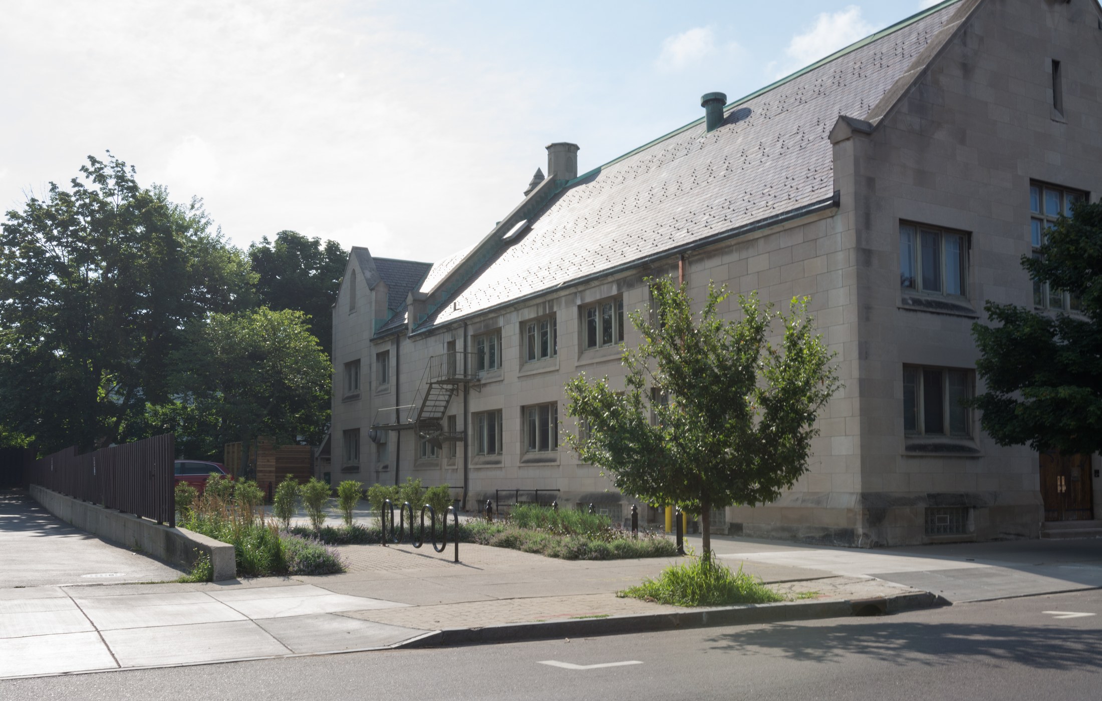 Unitarian Universalist Church of Buffalo exterior and grounds