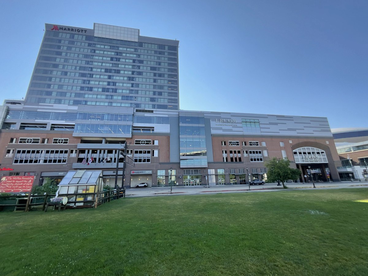 Marriott Harbor Center project photograph 4
