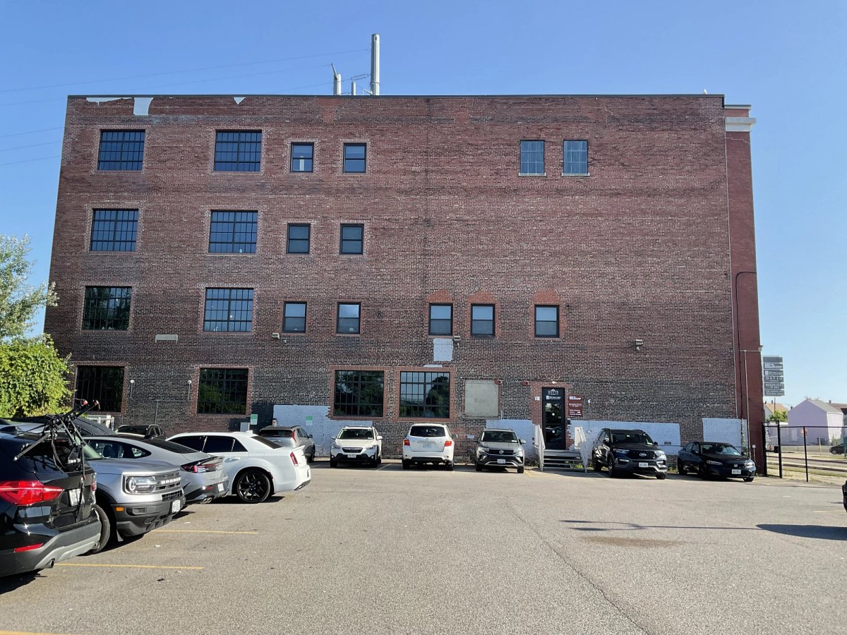960 Busti Ave project photograph 9