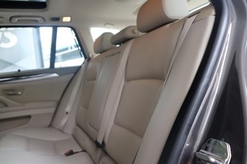 BMW 520 d Line Luxury Auto - fotografia 28