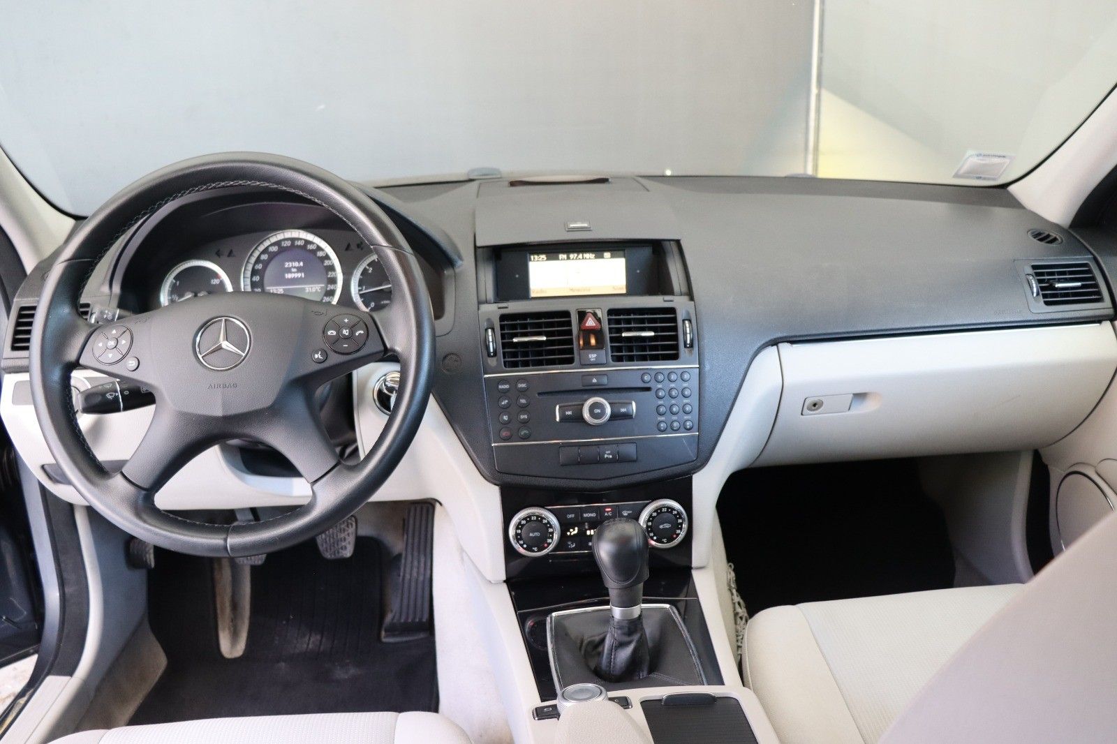 Mercedes Benz C 200 CDI Classic BlueEfficiency — para quem é