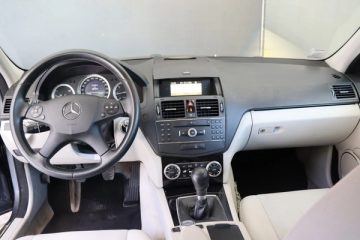 Mercedes Benz C 200 CDI Classic BlueEfficiency - fotografia 4