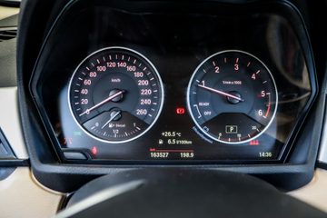 BMW X1 18 d sDrive Advantage Auto - fotografia 40
