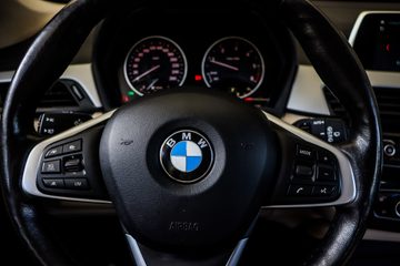 BMW X1 18 d sDrive Advantage Auto - fotografia 39