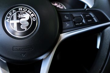 Alfa Romeo Stelvio 2.2 D Super AT8 - fotografia 38