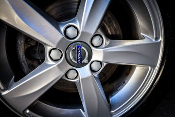 Volvo V40 2.0 D2 Momentum - fotografia 8