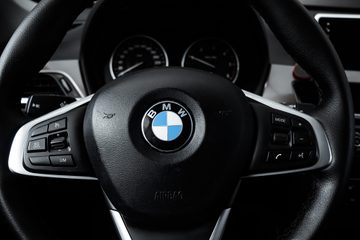 BMW X1 16 d sDrive Line xLine - fotografia 53