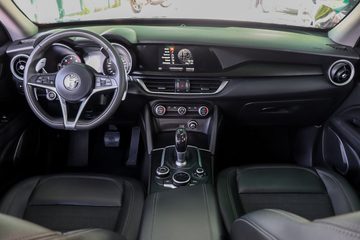 Alfa Romeo Stelvio 2.2 D Super AT8 - fotografia 35