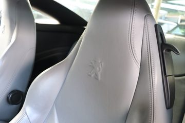 Peugeot RCZ 1.6 THP - fotografia 41