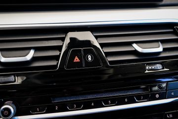 BMW 520 d xDrive Pack M Auto - fotografia 20