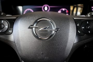 Opel Mokka 1.2 T Ultimate AT - fotografia 17