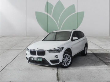 BMW X1 18 d sDrive Advantage Auto - fotografia 2