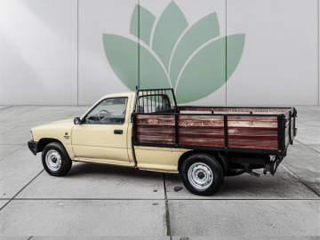 Toyota Hilux 2.4 D LN110L Cx Mad. C.E - fotografia 4