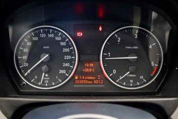 BMW 318 d - fotografia 15