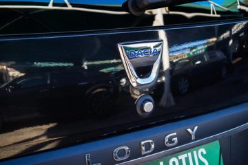 Dacia Lodgy 1.3 TCe Stepway 7L - fotografia 12
