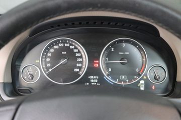 BMW 520 d Line Luxury Auto - fotografia 13