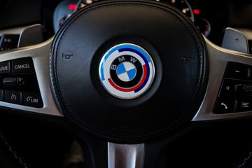 BMW 520 d xDrive Pack M Auto - fotografia 12