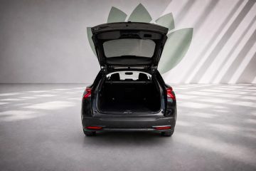 Citroën C5 X 1.6 Hybrid Plus e-EAT8 - fotografia 7