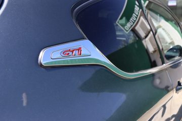 Peugeot 208 1.6 THP GTi - fotografia 28