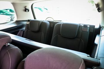 Seat Alhambra 2.0 TDI Style DSG - fotografia 39
