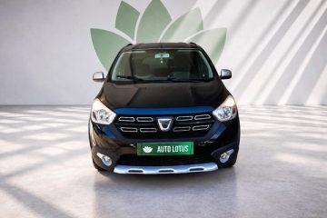 Dacia Lodgy 1.3 TCe Stepway 7L - fotografia 1