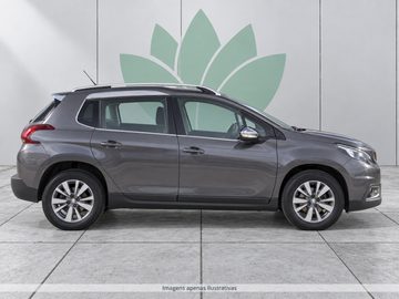 Peugeot 2008 1.2 PureTech Style - fotografia 3