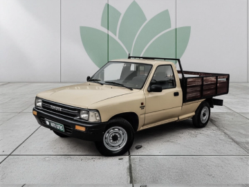 Toyota Hilux 2.4 D LN110L Cx Mad. C.E - fotografia 2