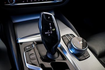 BMW 520 d xDrive Pack M Auto - fotografia 14