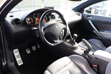 Peugeot RCZ 1.6 THP - fotografia 38