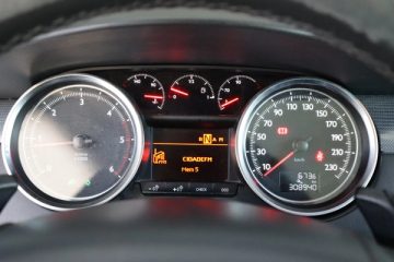 Peugeot 508 SW 1.6 e-HDi Active CMP6 - fotografia 15