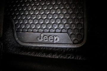 Jeep Compass 1.3 TG Trailhawk - fotografia 15