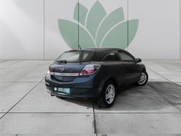 Opel Astra GTC 1.9 CDTI - fotografia 6