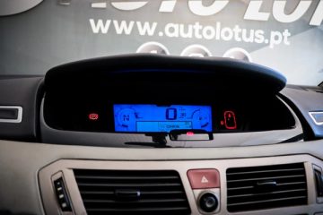 Citroën C4 Grand Picasso 1.6 HDi Exclusive CMP6 - fotografia 21