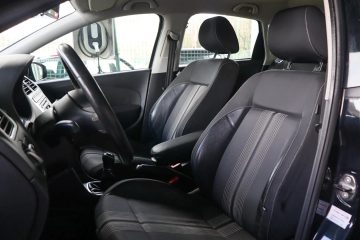 Volkswagen Polo 1.2 TSi Confortline - fotografia 9