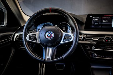 BMW 520 d xDrive Pack M Auto - fotografia 10