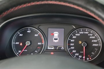 Seat Leon ST 2.0 TDI FR S/S - fotografia 14
