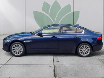 Jaguar XE 2.0 D Portfolio AWD Aut. - fotografia 3