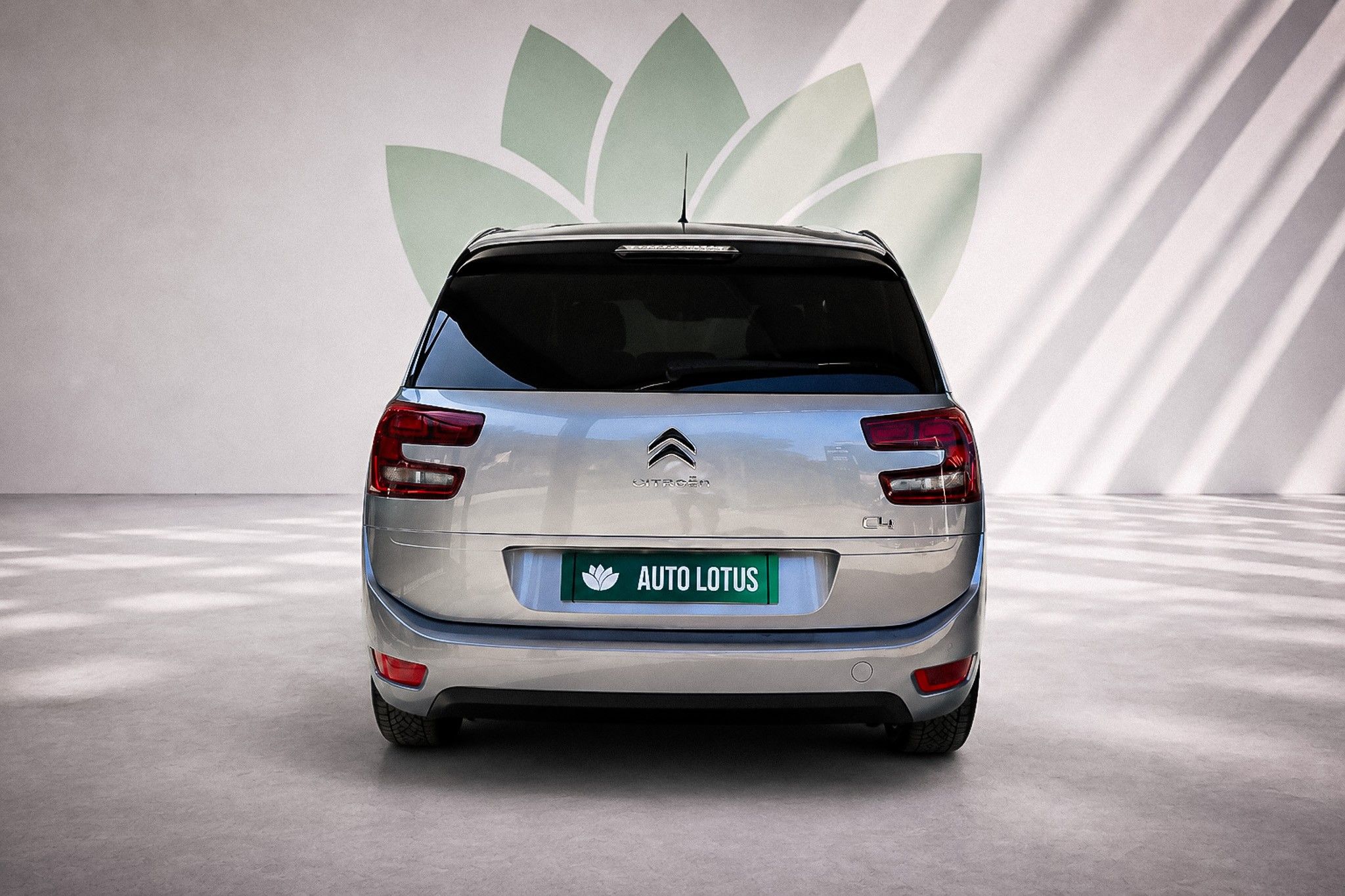 Citroën Grand C4 Spacetourer 1.2 PureTech Origins — para quem é