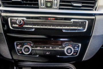 BMW X1 16 d sDrive Line xLine - fotografia 23