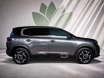Citroën C5 Aircross 1.2 PureTech C-Series - fotografia 3