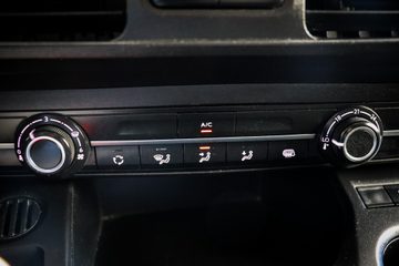 Peugeot Partner 1.5 BlueHDi Premium Longa - fotografia 12