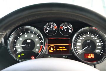 Peugeot RCZ 1.6 THP - fotografia 32
