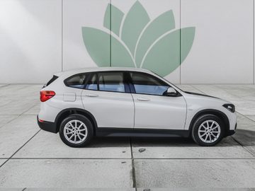 BMW X1 18 d sDrive Advantage Auto - fotografia 27