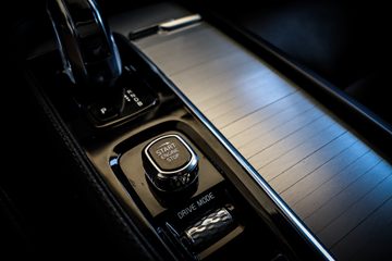 Volvo XC 90 2.0 T8 PHEV Momentum AWD - fotografia 25